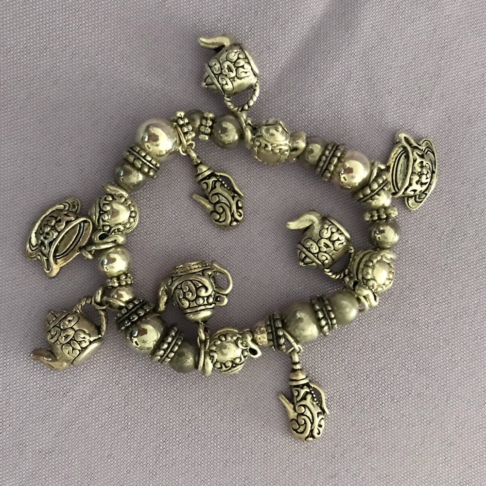 Teapot❣️ Silvertone Stretch Bracelet